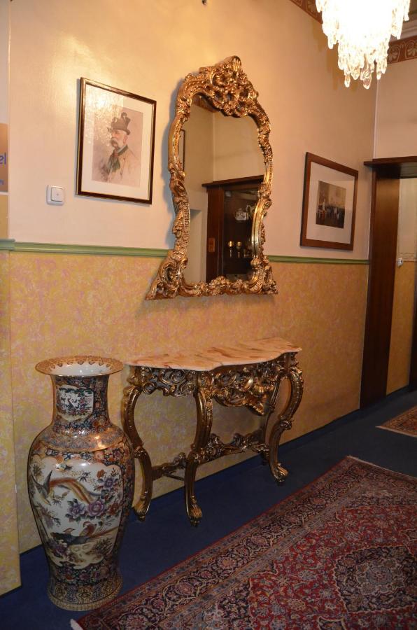 Cityhotel Ratheiser Klagenfurt am Woerthersee ภายนอก รูปภาพ