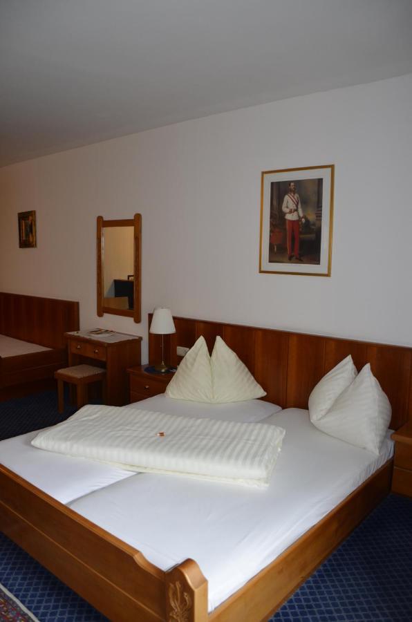 Cityhotel Ratheiser Klagenfurt am Woerthersee ภายนอก รูปภาพ