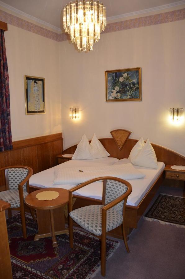 Cityhotel Ratheiser Klagenfurt am Woerthersee ภายนอก รูปภาพ