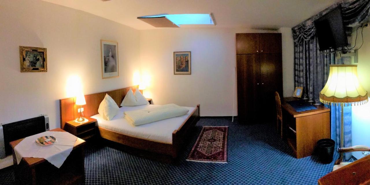 Cityhotel Ratheiser Klagenfurt am Woerthersee ภายนอก รูปภาพ